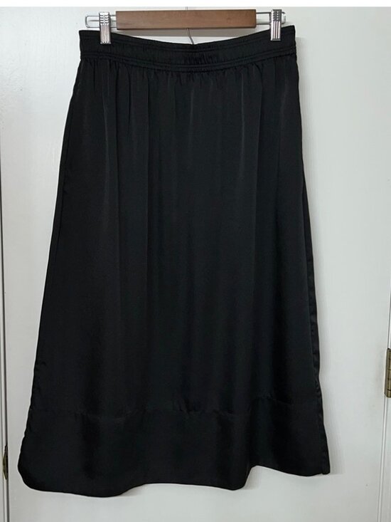Dresses & Skirts - Women’s Skirt